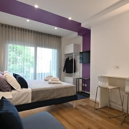Me Too - Exclusive Apartments Bari Exterior photo